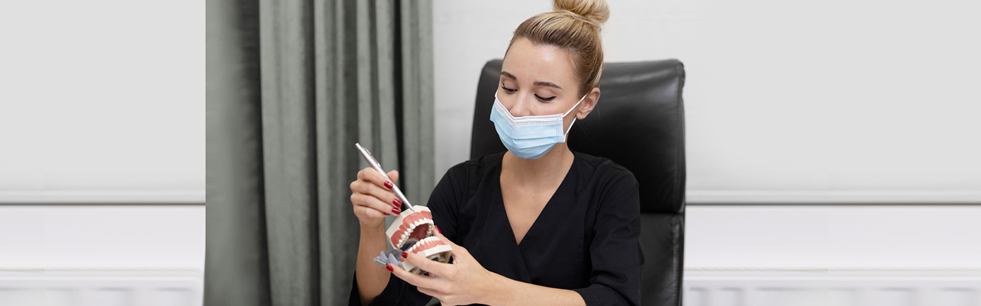 Can You Eat with Dentures? Common Challenges and Solutions